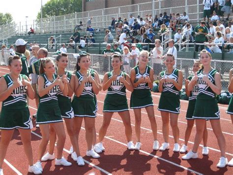 Middle School Cheerleaders