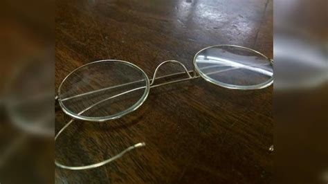Mahatma Gandhis Iconic Glasses From 1920s Auctioned In Uk For 260000 Pounds Trending News News