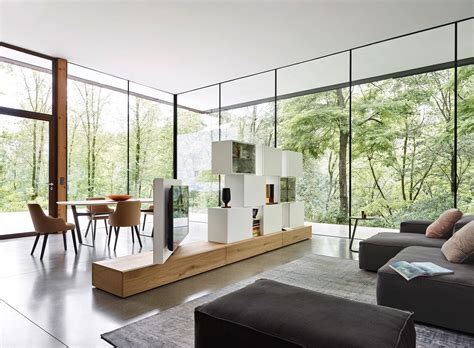 Neben möbeln, deko und design widmen wir uns auch den typischen wohnproblemen zu hause. 19+ Brillantes Design Wohnzimmer Raumteilers aber geräumig ...