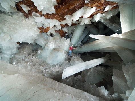 Amazing Caves Of Giant Crystals Inside The Naica Mine In Chihuahua