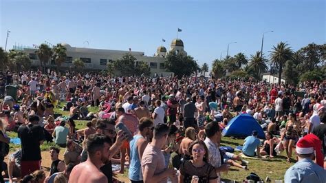 Melbournes St Kilda Beach Trashed In Drunken Christmas Day Party Abc