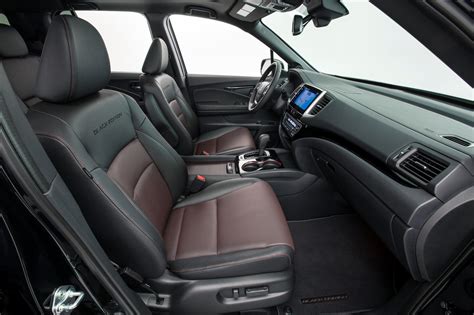 Honda Ridgeline Black Front Seats Second Image