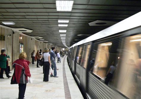 Sindicaliștii De La Metrou Vor Măriri Salariale și Amenință Din Nou