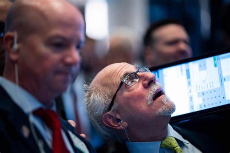 It's looking likely that we'll have another stock market crash by 2021. An Epic Stock Market Crash Is Looming, Analysts Warn