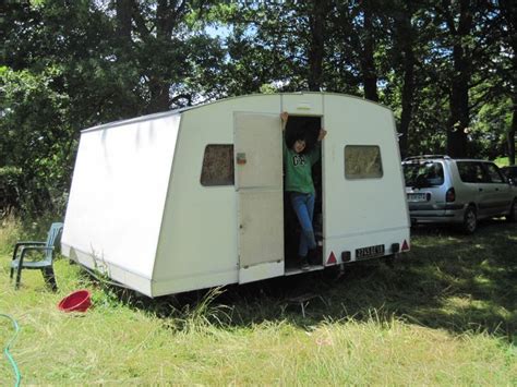 Check spelling or type a new query. caravane pliante rapido export