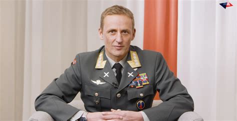 Maybe you would like to learn more about one of these? Forsvarssjef Eirik Kristoffersen: - Dialog kan føre til ...