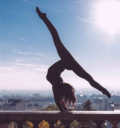 Breathtaking Shots Of Splits In The Wild Gymnastics Poses Gymnastics Yoga Poses
