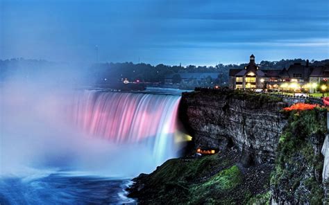 Night Tour Of Niagara Falls With Dinner And Boat Ride