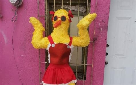 Piñatería Ramírez Lanza Piñata De La Pájara Peggy El Sol De Tampico Noticias Locales