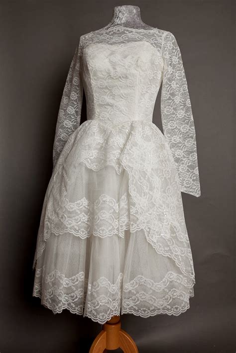 Heavenly Vintage Brides Uk Vintage Wedding Blog Vintage Wedding Dresses