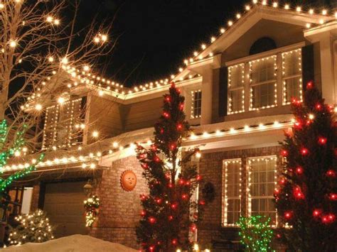 Awesome Christmas Lights Ideas For Exterior Decoration 22 Hmdcrtn