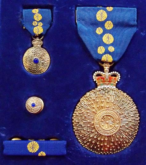 Sold Medal Of The Order Of Australia Cased With Miniature And