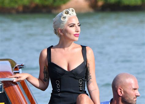 Lady Gaga è Patrizia Reggiani Nel Film Sullomicidio Gucci Soldi E Sesso