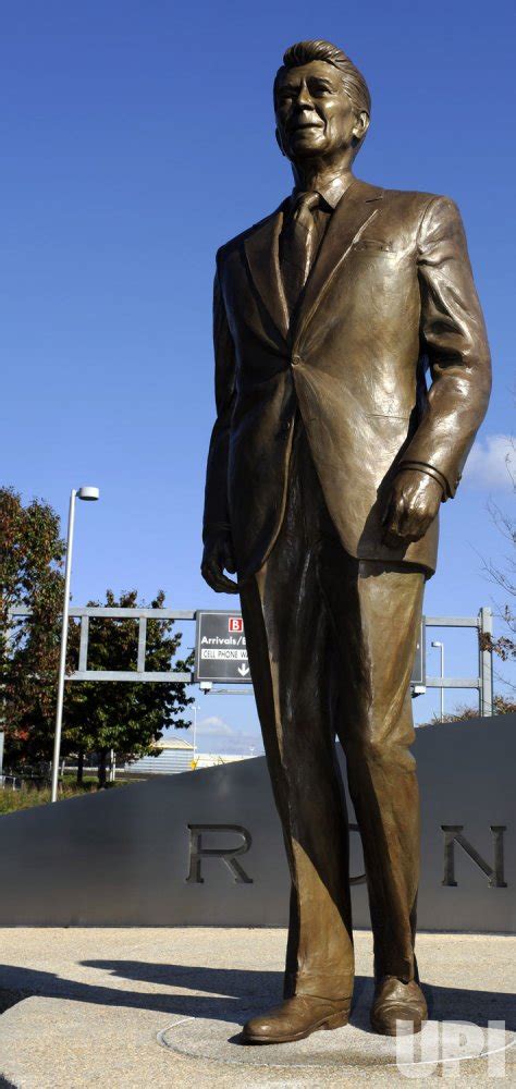 Photo Reagan Statue Unveiled At Ronald Reagan Washington National