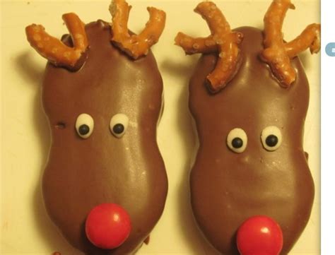Diy nutter butter reindeer pops!#tipit. Best Christmas Cookies Decorating Ideas and Pictures | hubpages