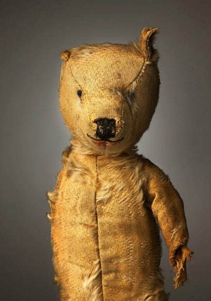Creepy Portraits Of Teddy Bears Marred By Decades Of Childrens Love