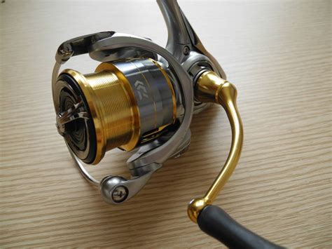 ダイワ 18フリームス LT 2500S XH DAIWA 18 FREAMS LT 2500S XH 美 品 ダイワ 売買された