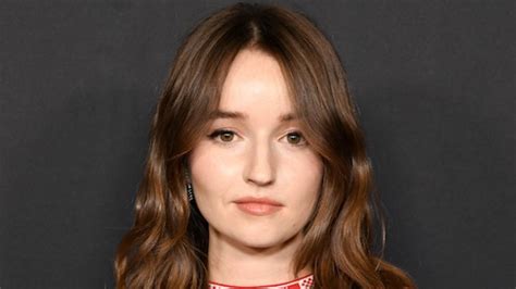 Kaitlyn Dever Spills How Her Acting Career And Co Star Julia Roberts Inspire Her Sense Of