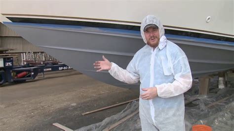 How To Paint The Bottom Of Your Fiberglass Boat Diy Youtube