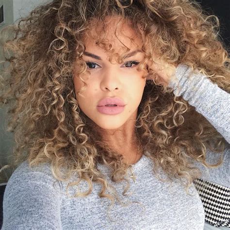 Photos And Videos By † Caandyvonne Light Skin Girls Curly Hair