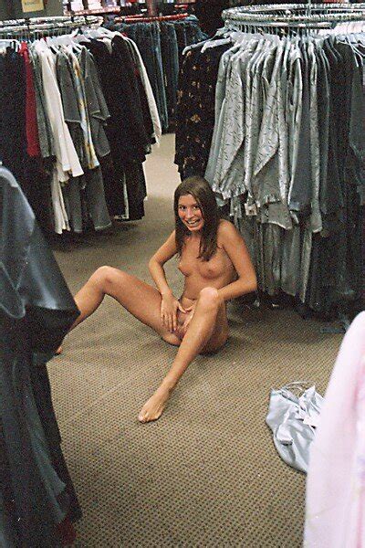 Naked In A Store Mobeel