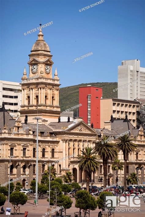 Cape Town City Hall And Grand Parade In Cape Town Western Cape South