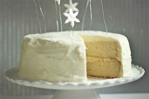 If Your Dreaming Of A White Christmas Then This White Christmas Cake