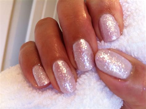 Pink Shellac Nails With Glitter Velg Blant Mange Lignende Scener