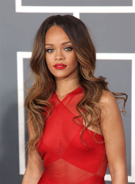 Rihanna Hairstyles Photos Of Rihanna S Best Hair Moments