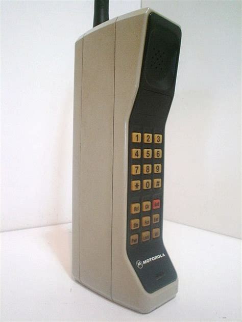 Motorola Dynatac 8000x Omg I Remember Having One Of These Back In The