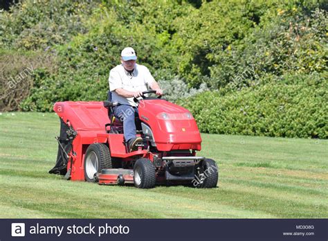 Ride On Mower Stock Photos And Ride On Mower Stock Images Alamy