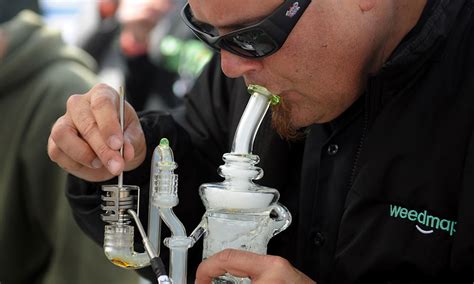 5 Dabbing Essentials The Best Dab Rigs And Gear