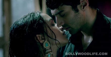 Aashiqui 2 Trailer Aditya Roy Kapur And Shraddha Kapoor Get Intensely Romantic In Tum Hi Ho