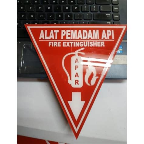 Jual Akrilik Apar Segitiga 20x20cm Rambu K3 Sign Label Pemadam Acrylic Shopee Indonesia