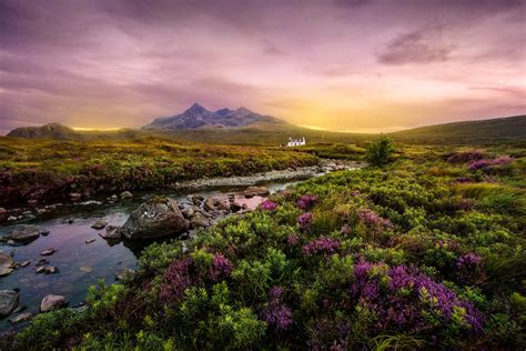 The highlands is a historic region of scotland.1 culturally, the highlands and the lowlands the scottish gaelic name of a' ghàidhealtachd literally means the place of the gaels and traditionally. Rundreise durch die schottischen Highlands | Urlaubsguru