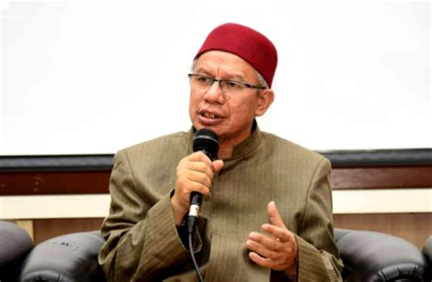 Timbalan menteri wilayah persekutuan 2018. Solat Jumaat jemaah dibenar dengan kapasiti 1/3 di Wilayah ...