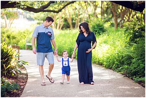 Fort Worth Botanical Gardens Maternity Photography Fort Worth Maternity Photographer