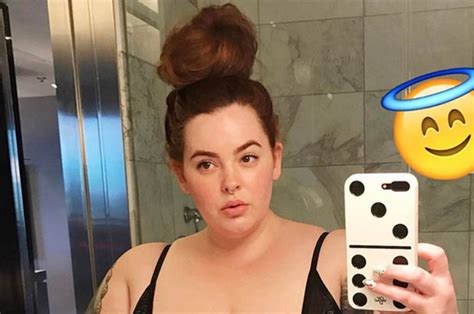 Tess Holliday Instagram Boobs Model Serves Up Redonkulous Cleavage Daily Star