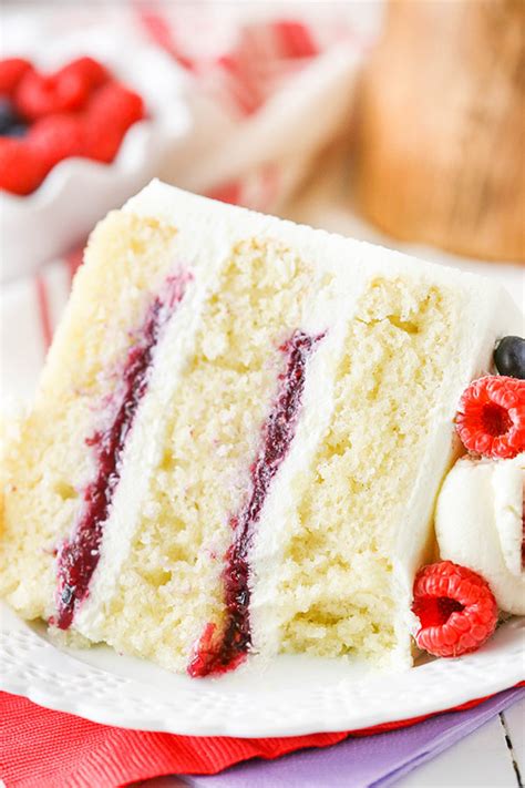 This Berry Mascarpone Layer Cake Has Layers Of Fluffy Vanilla Cake Fresh Berry Filling And