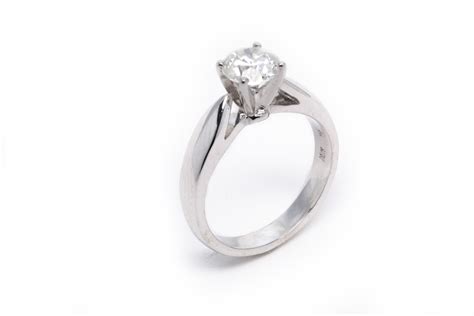 18kt White Gold Engagement Ring Karat Jewellers
