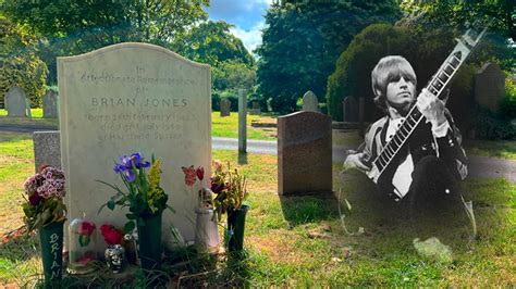 Grave Of Rolling Stones Founder Brian Jones Youtube