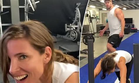 Elsa Pataky Proves Shes As Fit As Husband Chris Hemsworth As She