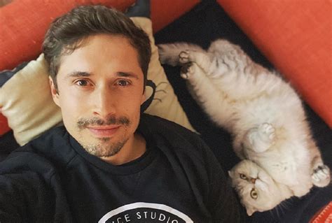 Sofri de bullying por parte do big brother. João Paulo Sousa cria o seu primeiro "talk show"