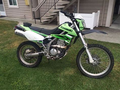 Don't be put off by the 250cc label, this dirt bike is more than capable of working hard on and off the. Street Legal Dirt Bike Kawasaki KLX250s LOW MILES for Sale ...