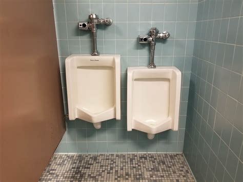 These Uncomfortably Close Urinals On My College Campus Mildlyinfuriating