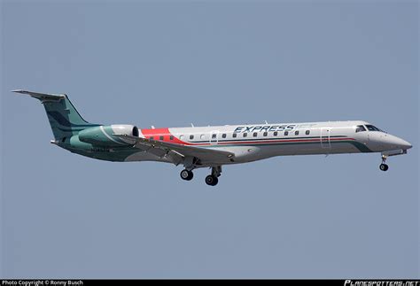 N14570 Expressjet Airlines Embraer Erj 145lr Photo By Ronny Busch Id