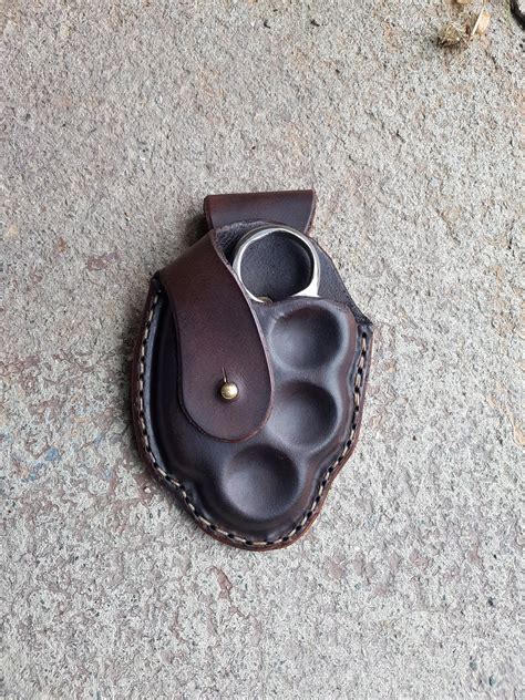 Noggdesign Knuckle Duster In Leather