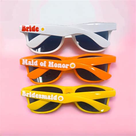 Personalized Groovy Daisy Sunglasses Wedding Bridal Party Favors
