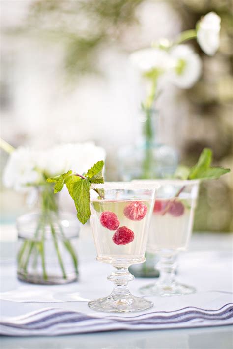 Maybe you would like to learn more about one of these? Recipe: Limoncello Spritzer | Spritzer recipes, Limoncello ...
