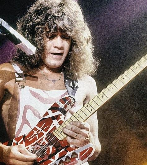 Pin By Kris Boeke On On Stage Eddie Van Halen Van Halen Van Halen 5150